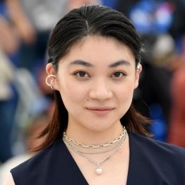 「カムカム」出演の三浦透子は“ポスト満島ひかり”筆頭格  「才能の塊」と言われるワケ