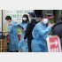 日本が諸外国のように陽性者がスッと下がらないのは…（Ｃ）日刊ゲンダイ
