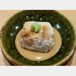 寿司屋では珍しい焼きゴマ豆腐（Ｃ）日刊ゲンダイ