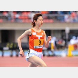 4月の日本学生個人選手権5千メートル決勝で最下位だった不破聖衣来（Ｃ）日刊ゲンダイ