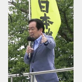 「顔のこと言うとたたかれる」 5日、街頭演説で言い放った日本維新の会の石井章参院議員（Ｃ）共同通信社