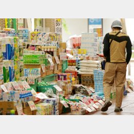買い物で怒りのマグマがたまる（Ｃ）日刊ゲンダイ