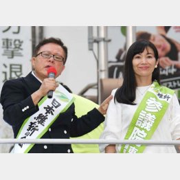 海老沢由紀の応援演説をする猪瀬直樹氏（Ｃ）日刊ゲンダイ