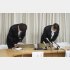 市民の個人情報が入ったUSBメモリー紛失について、記者会見で謝罪する兵庫県尼崎市の担当者＝23日午前（Ｃ）共同通信社