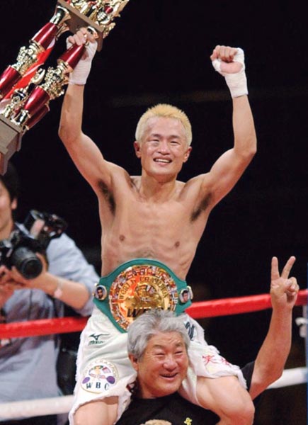 WBCスーパーフライ級7度目の防衛に成功した徳山昌守（2003年）／（Ｃ）共同通信社