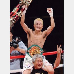 WBCスーパーフライ級7度目の防衛に成功した徳山昌守（2003年）／（Ｃ）共同通信社