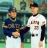 1996年日本シリーズでは2、3、4戦に登板した（巨人・長嶋監督とオリックス・仰木監督）／（Ｃ）共同通信社