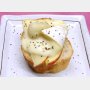 【ガーリック＆チーズスプレッド】たっぷりチーズのフランスパンに丸ごと1片！