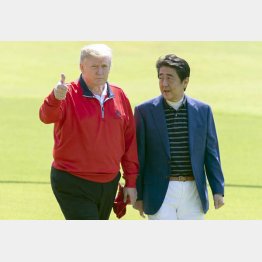ゴルフで遊んで親密さを売りにしていたのに…（安倍元首相とトランプ前米大統領）／（Ｃ）ＪＭＰＡ