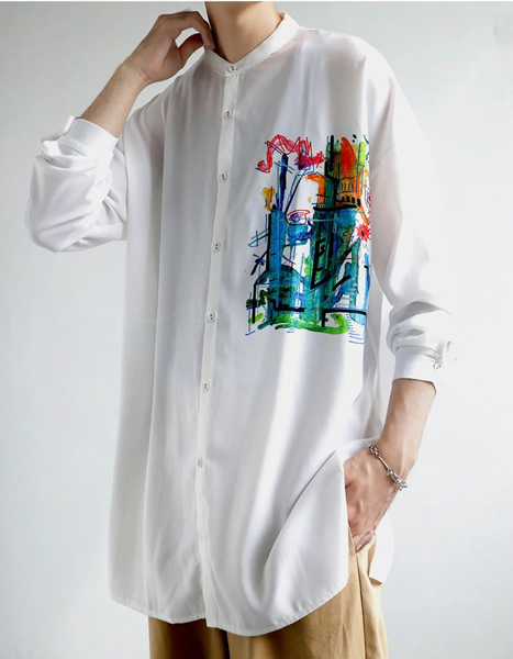 「ヒロ・ヤタベ」氏の作品が大きくプリントされたシャツ（提供写真）