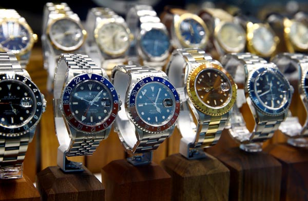 高級腕時計ロレックスなどが“投資対象”に。中古製品も高騰（Ｃ）ロイター
