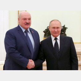 ベラルーシのルカシェンコ大統領（左）はロシアのプーチン大統領の“大事な盟友”（Ｃ）Sputnik／ロイター
