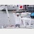 航海を終え新西宮ヨットハーバーに帰ってきた堀江さん（Ｃ）日刊ゲンダイ
