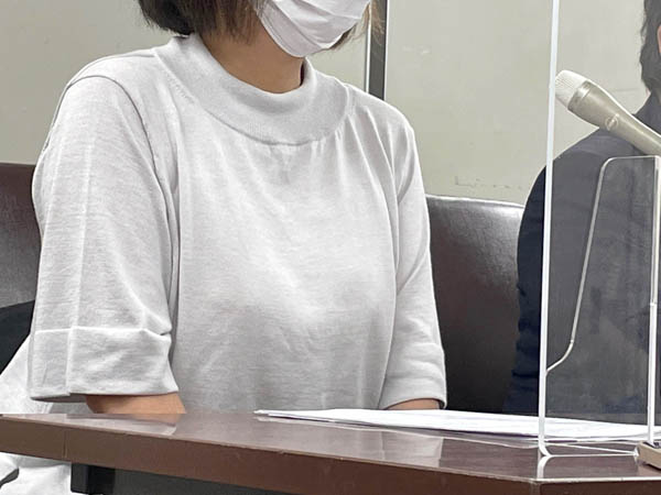 告発状提出後に会見する赤木雅子さん（撮影・相澤冬樹）