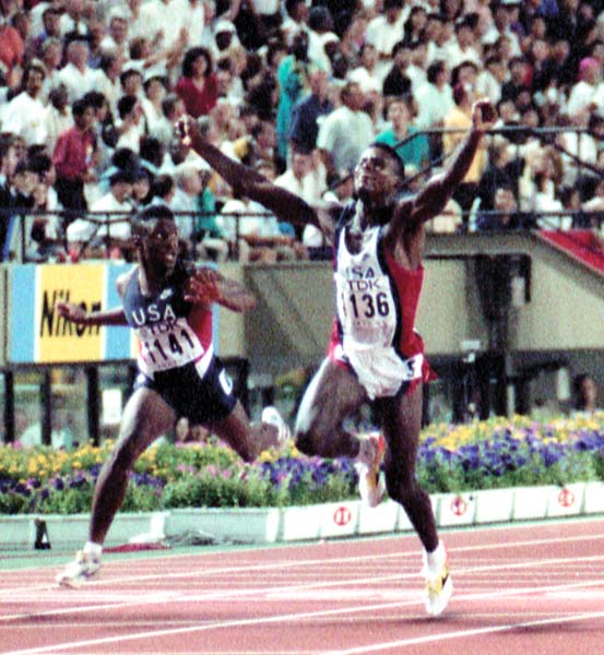 91年大会はC・ルイスの100メートル世界記録（9秒86）に湧いた（Ｃ）共同通信社
