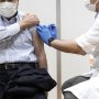 インフル&コロナワクチン同時接種「不安」6割 政府は「問題ない」との見解