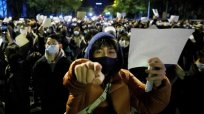 中国の複数都市で「ゼロコロナ」への大規模な抗議活動  「独裁不要！」と習氏への批判も