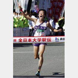11月の全日本大学駅伝で3連覇、2冠を達成した駒大（Ｃ）共同通信社