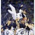 長らくのご愛読ありがとうございました（写真は、2005年優勝胴上げのシーン）／（Ｃ）日刊ゲンダイ