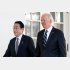防衛力強化に強まる反発（訪米で、バイデン米大統領と歓談する岸田首相）／（Ｃ）ロイター