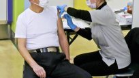 日本でコロナワクチン「年1回」接種が急浮上…米国案に従って大丈夫か、専門家に聞いた