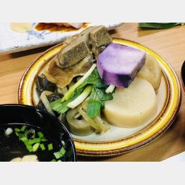 伝統野菜で作られる奄美の料理「ウワンフネ」／（Ｃ）日刊ゲンダイ