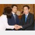 笑いが止まらない（岸田首相）／（Ｃ）日刊ゲンダイ