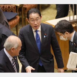 財務省のカイライ（岸田首相＝央）／（Ｃ）日刊ゲンダイ