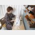 一つずつ手縫いで仕上げる（Ｃ）日刊ゲンダイ