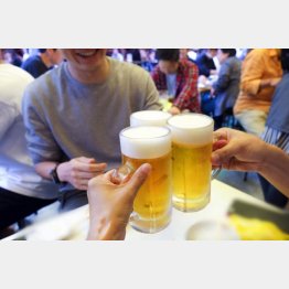 夏はビール！（Ｃ）日刊ゲンダイ