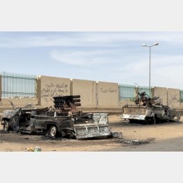 停戦は守られていない（破壊されたスーダン民兵組織RSFの車両＝首都ハルツーム、19日）／（Ｃ）ゲッティ＝共同