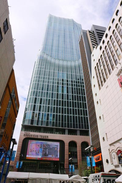 4月14日に開業した東急歌舞伎町タワー（Ｃ）共同通信社