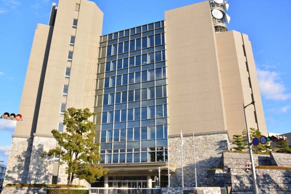 高知県警30代巡査長が一般女性と二股不倫でコロナ休暇を不正取得