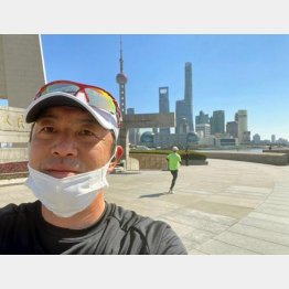 上海でジョギング中に自撮り（提供写真）