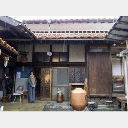 外国人観光客も民泊が好き（島根県松江市の築90年の古民家を改修したゲストハウス「童心の小宿 なみ路」）／（Ｃ）共同通信社