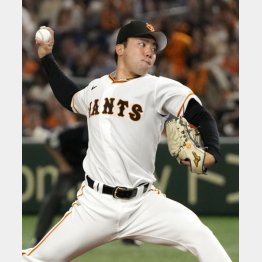 ５回無失点でプロ初登板勝利を挙げた巨人・松井颯＝東京ドーム（Ｃ）共同通信社