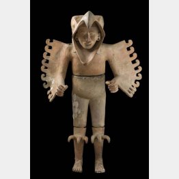 「鷲の戦士像」 アステカ文明、1469～86年 テンプロ・マヨール、鷲の家出土 テンプロ・マヨール博物館蔵 ©Secretaría de Cultura-INAH-MEX. Museo del Templo Mayor
