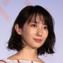 波瑠がフジ→日テレ“水10”連続出演も…「向井くん」へのキレの良さに《さすが》の声