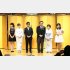旭日中綬章受賞記念祝賀会で壇上に上がった釜本ファミリー（本人提供）