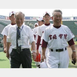 監督再就任の翌2008年、夏の甲子園に立つ常総学院の木内幸男監督（Ｃ）日刊ゲンダイ