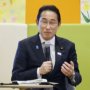 子育て施設を視察した岸田首相に《あなたも息子と一緒に一からやり直したら》とブーメラン