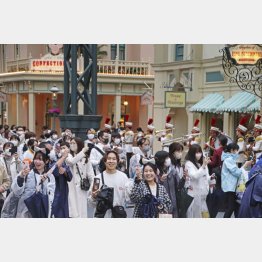 開業40周年を迎えた東京ディズニーランドも10月1日から入場料改定予定（Ｃ）共同通信社