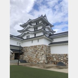 146年ぶりに再建された尼崎城.（Ｃ）日刊ゲンダイ