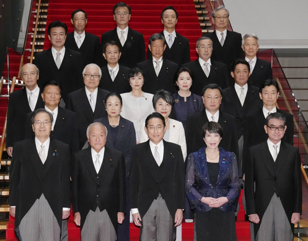 岸田アピールは女性登用だが、初入閣3女性閣僚はそろいもそろって「大物議員のご令嬢」／（Ｃ）共同通信社