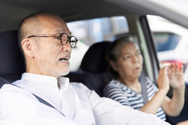 高齢者ドライバーの事故が激増