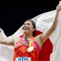 女子やり投げ北口榛花の世界陸上金メダルに思う…選手が国旗をかざす意味の変化