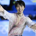 羽生結弦はなぜそこまで新妻を隠す？ 8歳年上の姉さん女房と母親の気になる“同居”