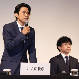 2度目の記者会見に臨む東山紀之社長（右）と井ノ原快彦（Ｃ）日刊ゲンダイ