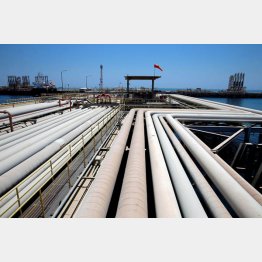 世界最大産油国サウジアラビアも米国の“増産”要請を否む（同国東部ラスタヌラの製油所）／（Ｃ）ロイター＝共同