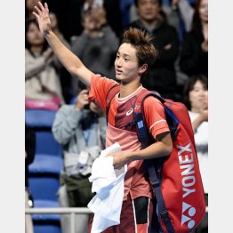 望月慎太郎が準決勝に進んだジャパンオープン。会場は大会史上最高の観客数で埋まった（Ｃ）共同通信社